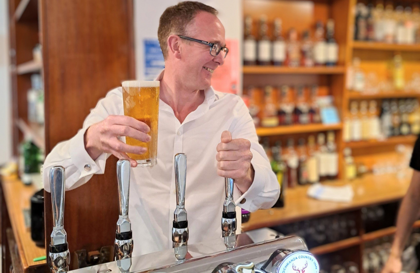 John Lamont MP welcomes cheaper pints in pubs across Scotland